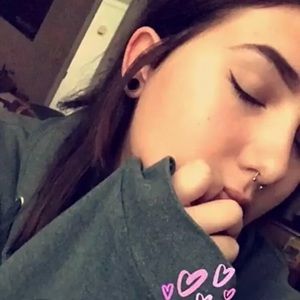 Meet your Posher, Faye